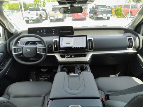 New 2027 Ford Expedition Max Active RWD image 29
