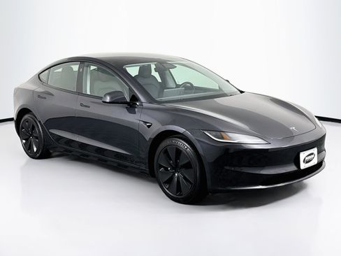 Used 2024 Tesla Model 3 Standard Range RWD image 2