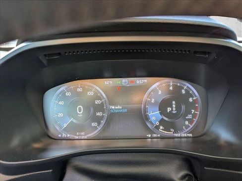 Used 2019 Volvo XC40 T5 Momentum AWD/4WD image 10