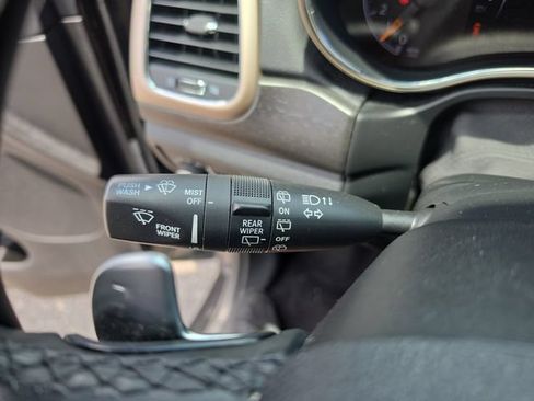 Used 2015 Jeep Grand Cherokee Laredo w/ Quick Order Package 23E AWD/4WD image 24