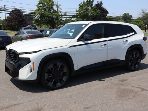 Used 2023 BMW XM AWD/4WD image 1