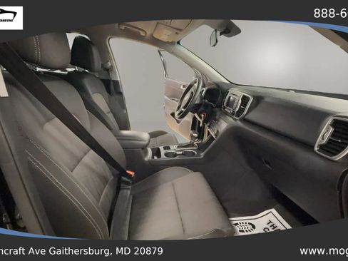 Used 2017 Kia Sportage LX AWD/4WD image 12