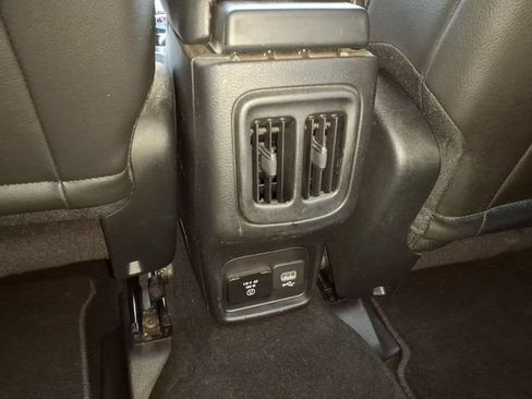 Used 2019 Jeep Compass Limited AWD/4WD image 11