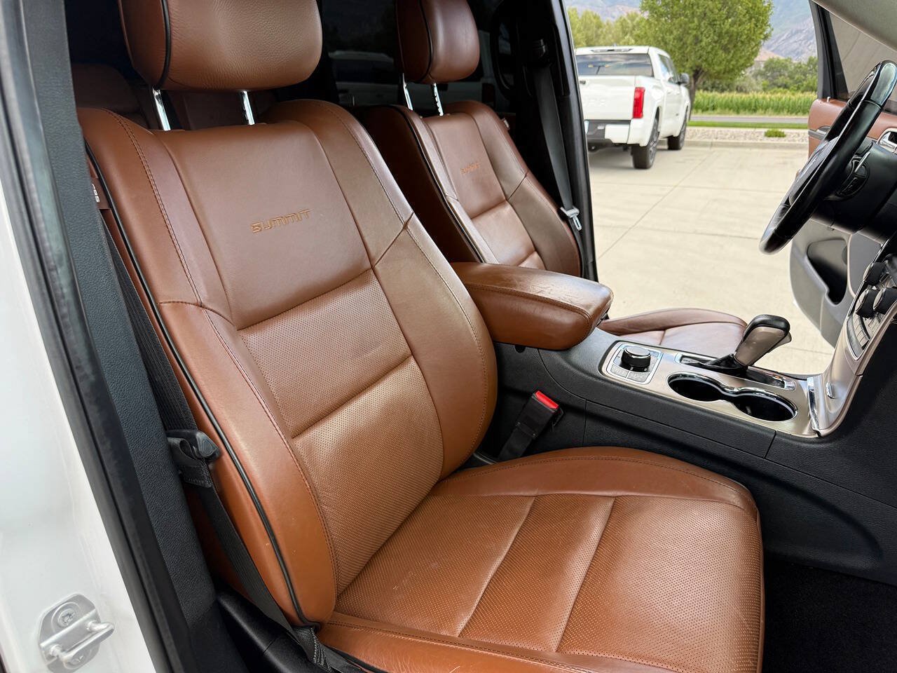 Used 2016 Jeep Grand Cherokee Summit w/ Platinum Series Group AWD/4WD image 26