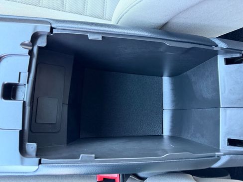Used 2018 Ford Fusion S FWD image 22