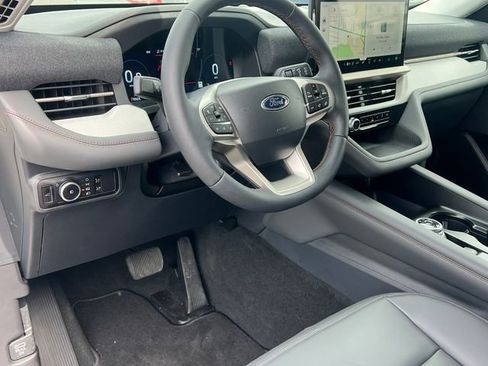 New 2026 Ford Explorer Active w/ Active Comfort Package AWD/4WD image 17