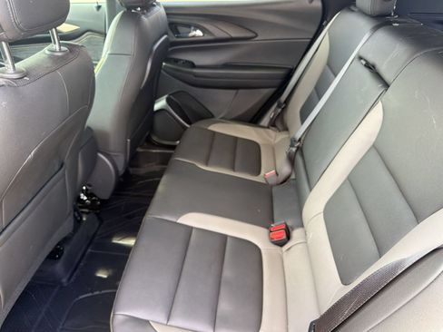 Used 2025 Chevrolet TrailBlazer ACTIV w/ Convenience Package FWD image 24