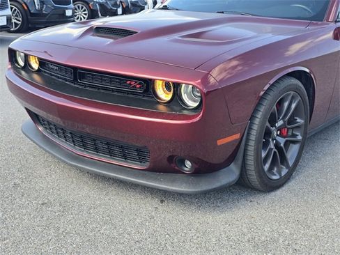 Used 2021 Dodge Challenger R/T Scat Pack w/ Scat Pack Stripe image 10