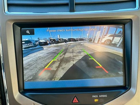 Used 2014 Lincoln MKX AWD w/ Equipment Group 102A image 23