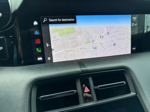 Used 2022 Porsche Taycan image 34