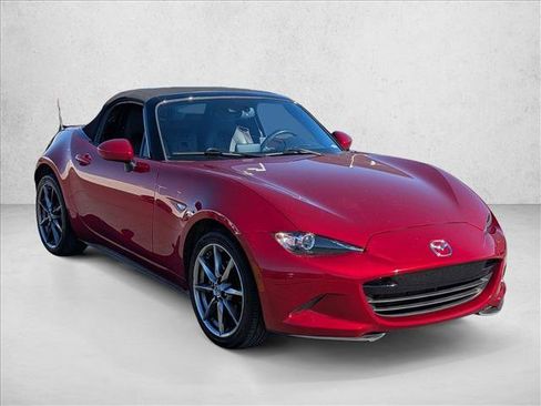 Used 2019 MAZDA MX-5 Miata Grand Touring image 3