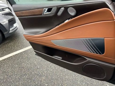 Used 2024 Genesis G80 image 13