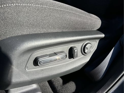 Certified 2024 Honda CR-V EX image 9