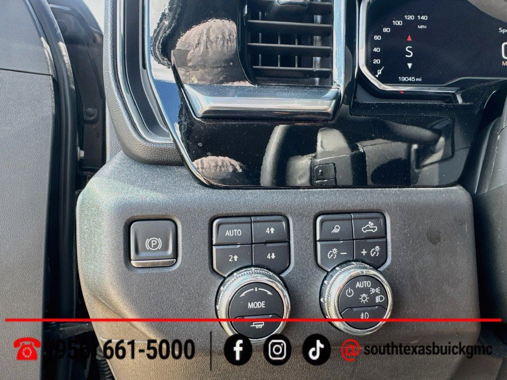 Used 2025 GMC Sierra 1500 Elevation w/ Elevation Premium Package AWD/4WD image 22
