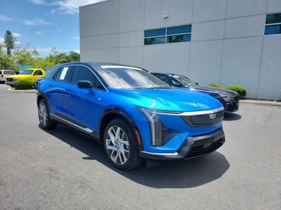 Used 2025 Cadillac Optiq Luxury 1 w/ LPO, Floor Liner Package