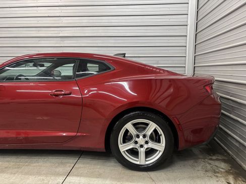 Used 2017 Chevrolet Camaro LT image 5