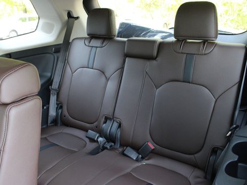 New 2026 Honda Pilot image 25