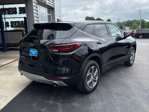 Used 2024 Chevrolet Blazer LT w/ LPO, Floor Liner Package FWD image 12