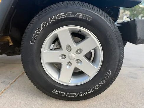 Used 2014 Jeep Wrangler Unlimited Sport w/ Quick Order Package 24S image 9