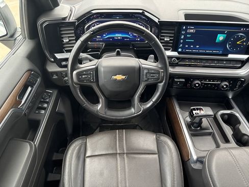 Used 2025 Chevrolet Silverado 1500 High Country image 18