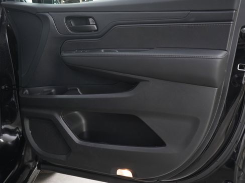 Used 2025 Honda Odyssey EX-L image 9
