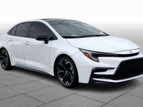 Used 2025 Toyota Corolla FX image 3