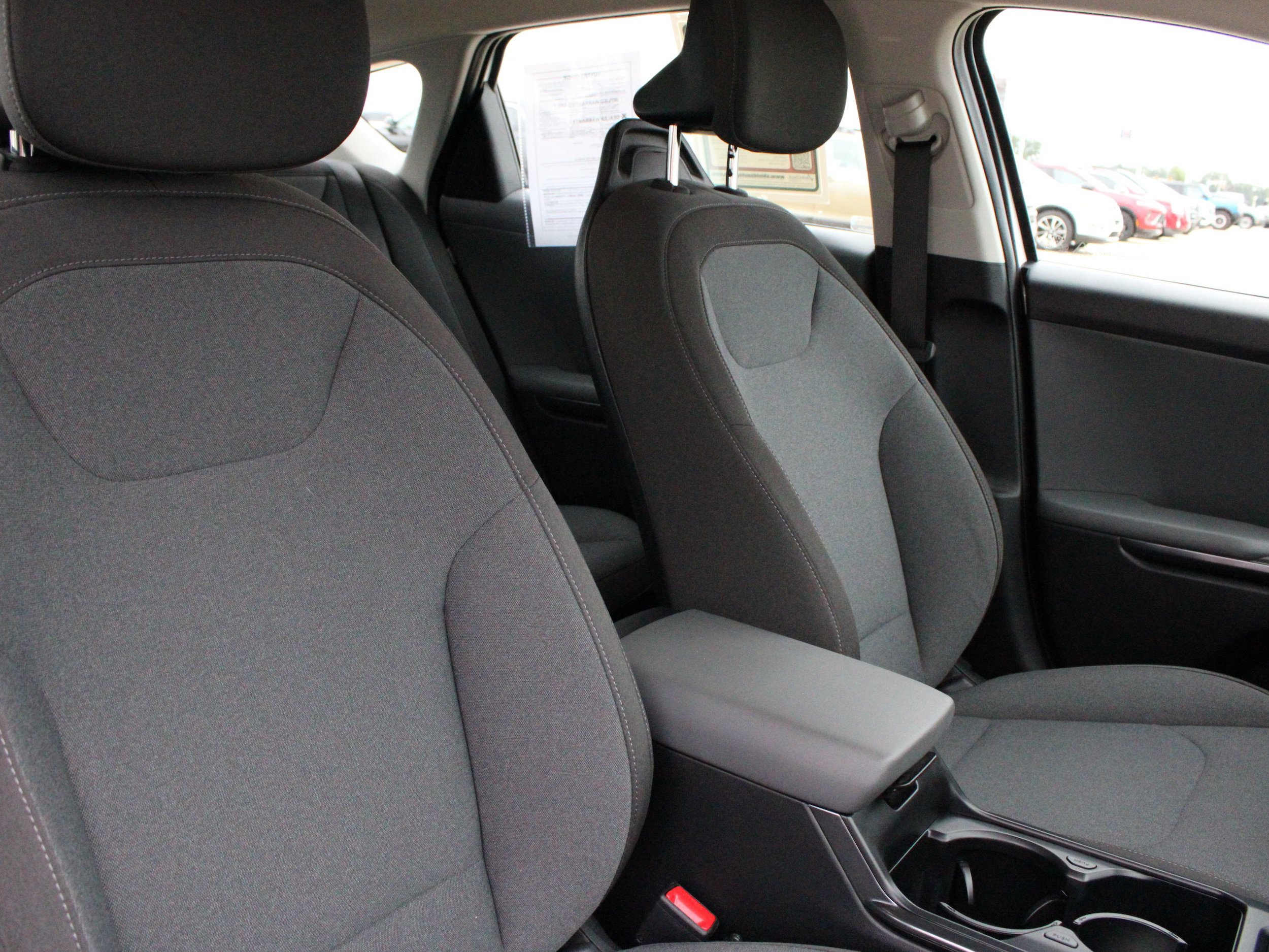 Used 2025 Kia K4 FWD image 33