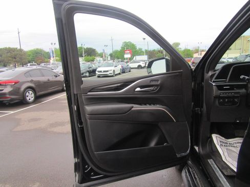 Used 2021 Cadillac Escalade Sport w/ Heavy-Duty Trailer Package AWD/4WD image 8