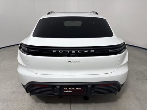 Used 2025 Porsche Macan Electric image 6
