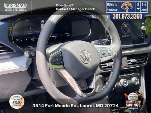 Used 2024 Volkswagen Taos SE FWD image 9