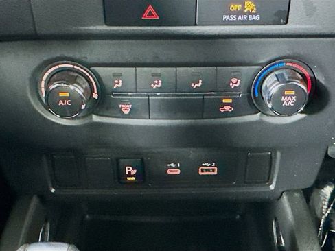 Used 2023 Nissan Frontier SV w/ Midnight Edition Package RWD image 16