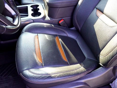 Used 2020 GMC Sierra 1500 AT4 w/ AT4 Premium Package image 14