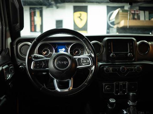 Used 2020 Jeep Gladiator Sport w/ Quick Order Package 24S image 15