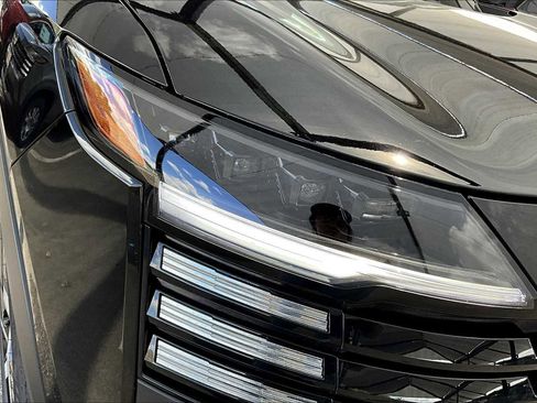 New 2025 Nissan Kicks SV image 18