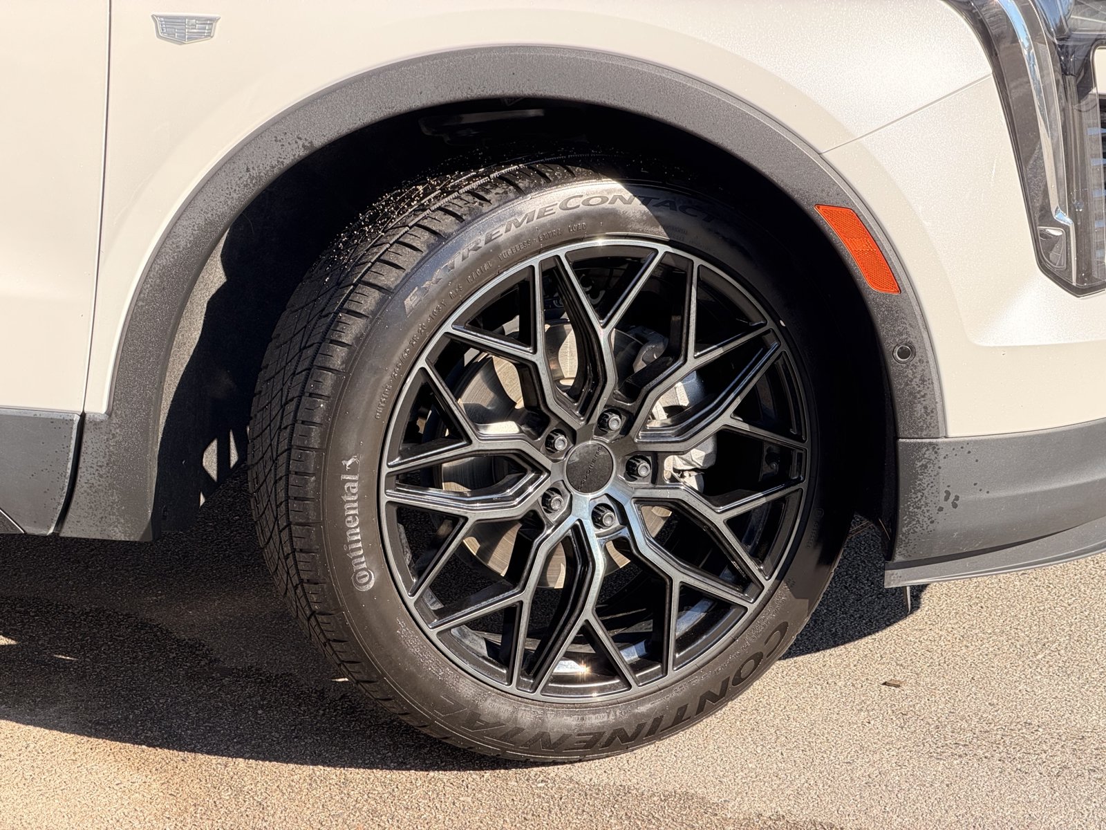 Used 2019 Cadillac XT4 Sport AWD/4WD image 5