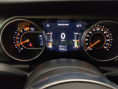 Used 2018 Jeep Wrangler Unlimited Sahara image 23