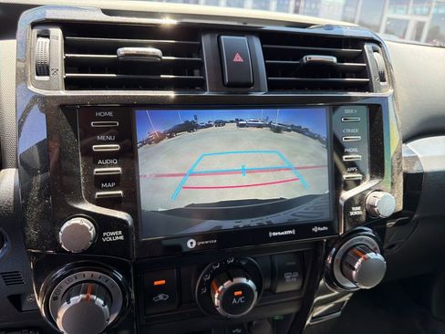 Used 2024 Toyota 4Runner TRD Off-Road Premium AWD/4WD image 10