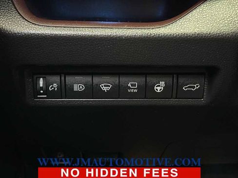 Used 2020 Toyota RAV4 Limited image 37