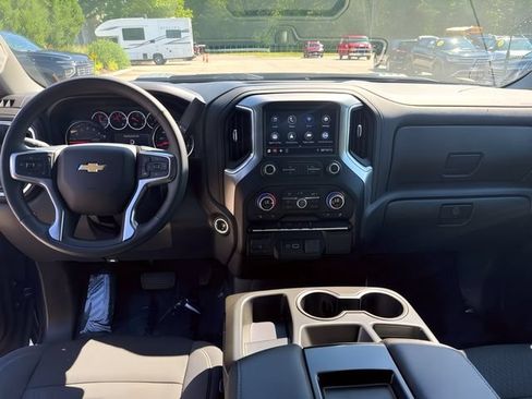 Used 2023 Chevrolet Silverado 2500 LT w/ Convenience Package AWD/4WD image 19