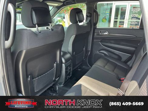 Used 2021 Jeep Grand Cherokee Freedom Edition AWD/4WD image 15