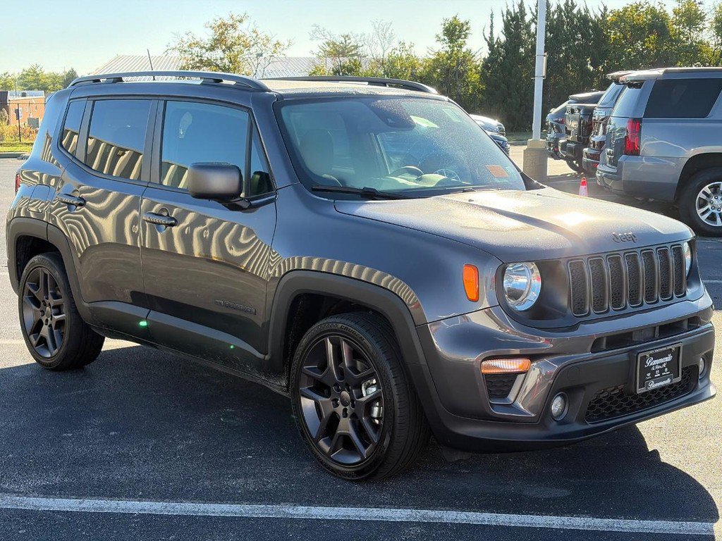 Used 2021 Jeep Renegade Latitude w/ Sun & Sound Group FWD image 3