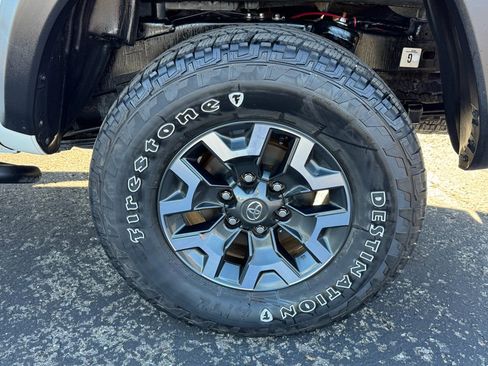 Used 2023 Toyota Tacoma TRD Off-Road image 10