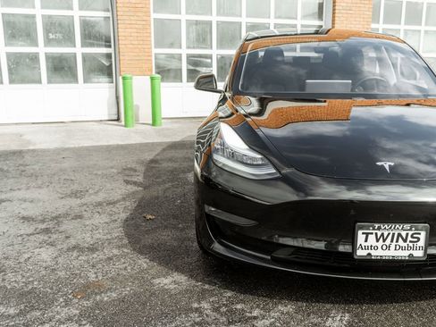 Used 2020 Tesla Model 3 Long Range AWD/4WD image 33