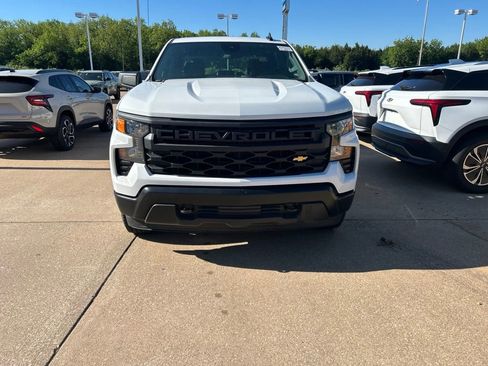 Used 2025 Chevrolet Silverado 1500 W/T w/ Trailering Package AWD/4WD image 12