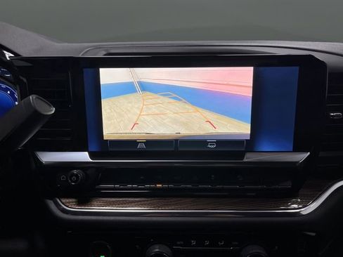 Used 2023 Chevrolet Silverado 1500 RST w/ Z71 Off-Road Package image 9