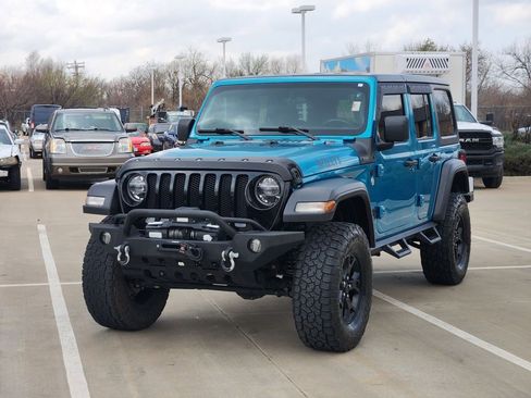 Used 2020 Jeep Wrangler Unlimited Sport image 3