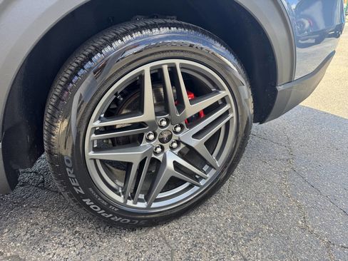 Used 2025 Ford Explorer ST image 7