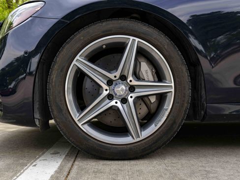 Used 2018 Mercedes-Benz E 300 image 14