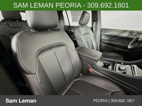 New 2025 Jeep Grand Cherokee L Limited w/ Black Appearance Package image 29