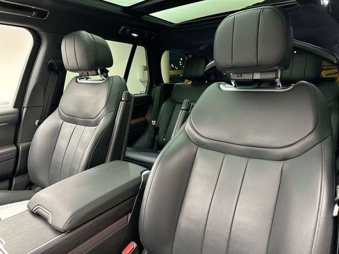 Certified 2025 Land Rover Range Rover SE AWD/4WD image 22